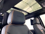 2024 Yukon XL Thumbnail 26