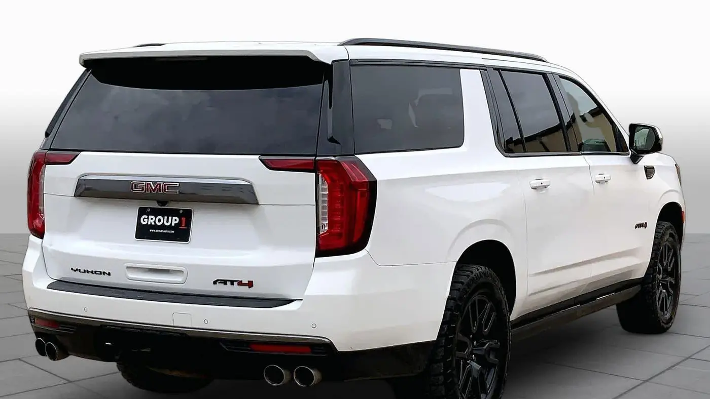 2024 GMC Yukon XL AT4