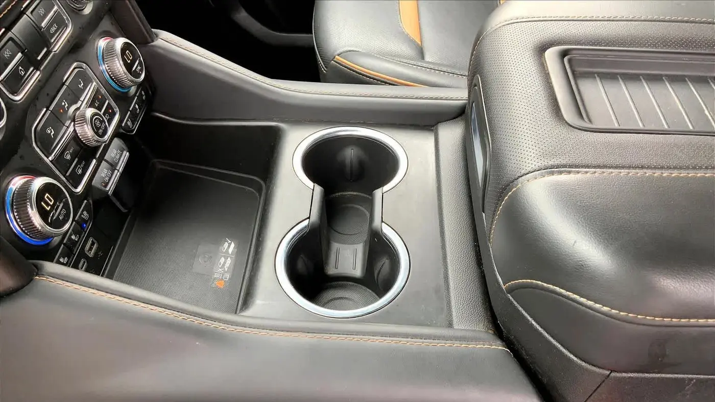 2024 GMC Yukon XL AT4