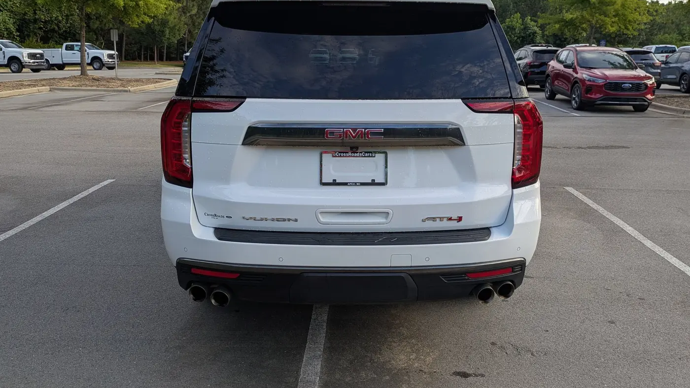 2023 GMC Yukon XL AT4