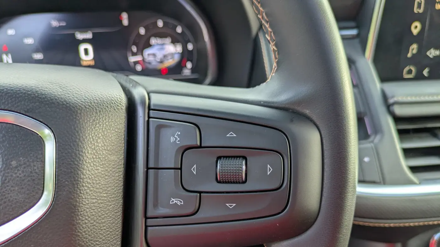 2023 GMC Yukon XL AT4