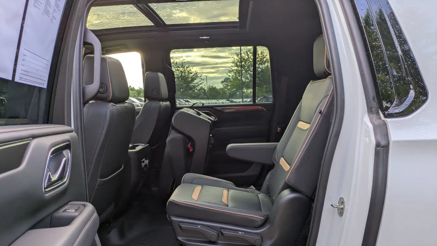 2023 GMC Yukon XL AT4
