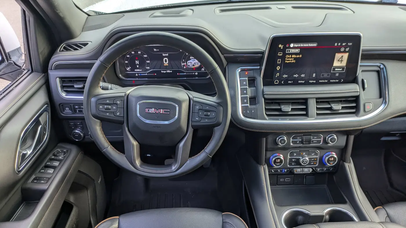 2023 GMC Yukon XL AT4