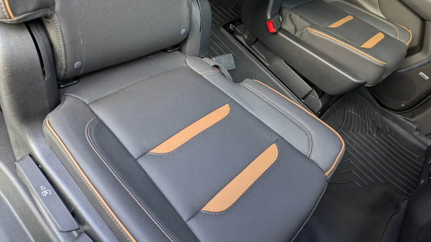 2023 GMC Yukon XL AT4