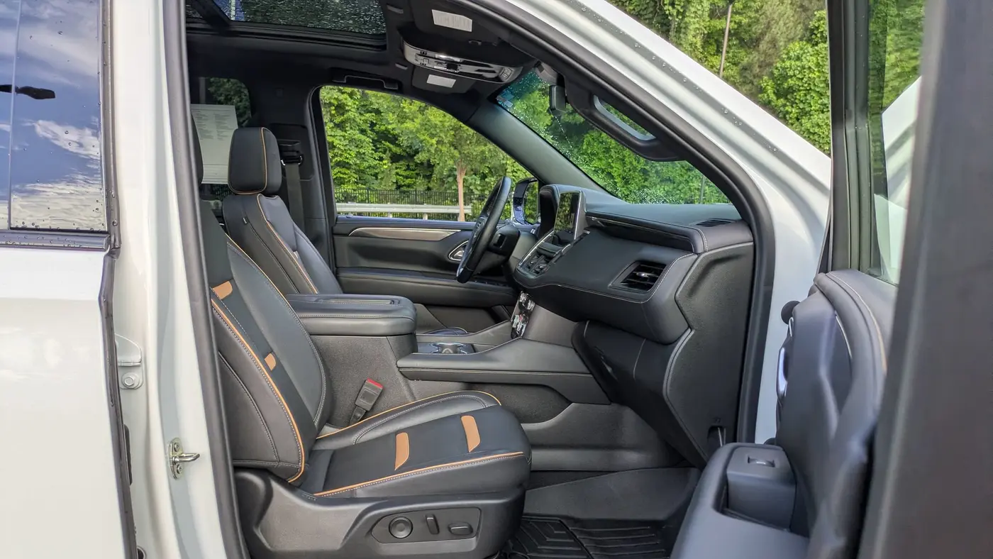 2023 GMC Yukon XL AT4
