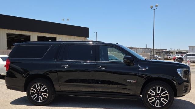 2023 GMC Yukon XL AT4