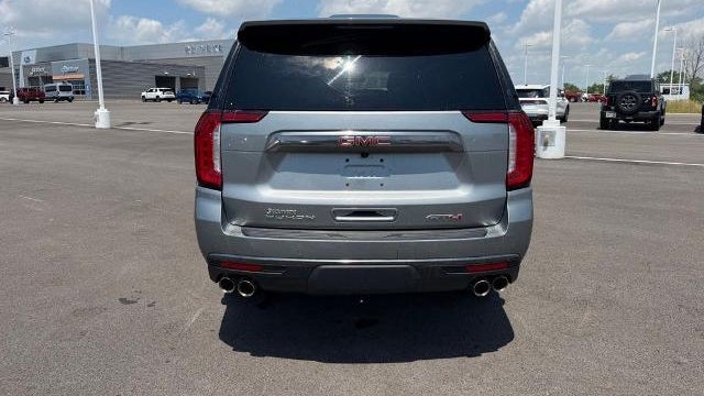2023 GMC Yukon XL AT4