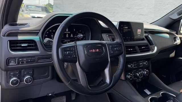 2023 GMC Yukon XL AT4