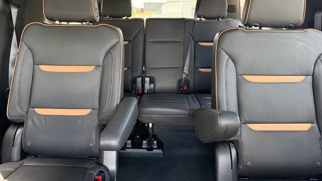2023 GMC Yukon XL AT4