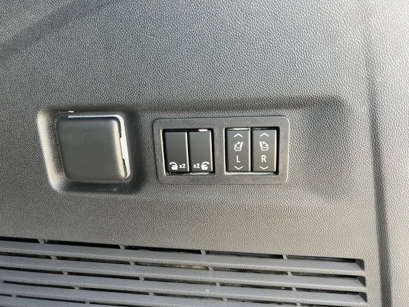 2023 GMC Yukon - $53,999
