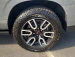 2024 Yukon XL Thumbnail 9