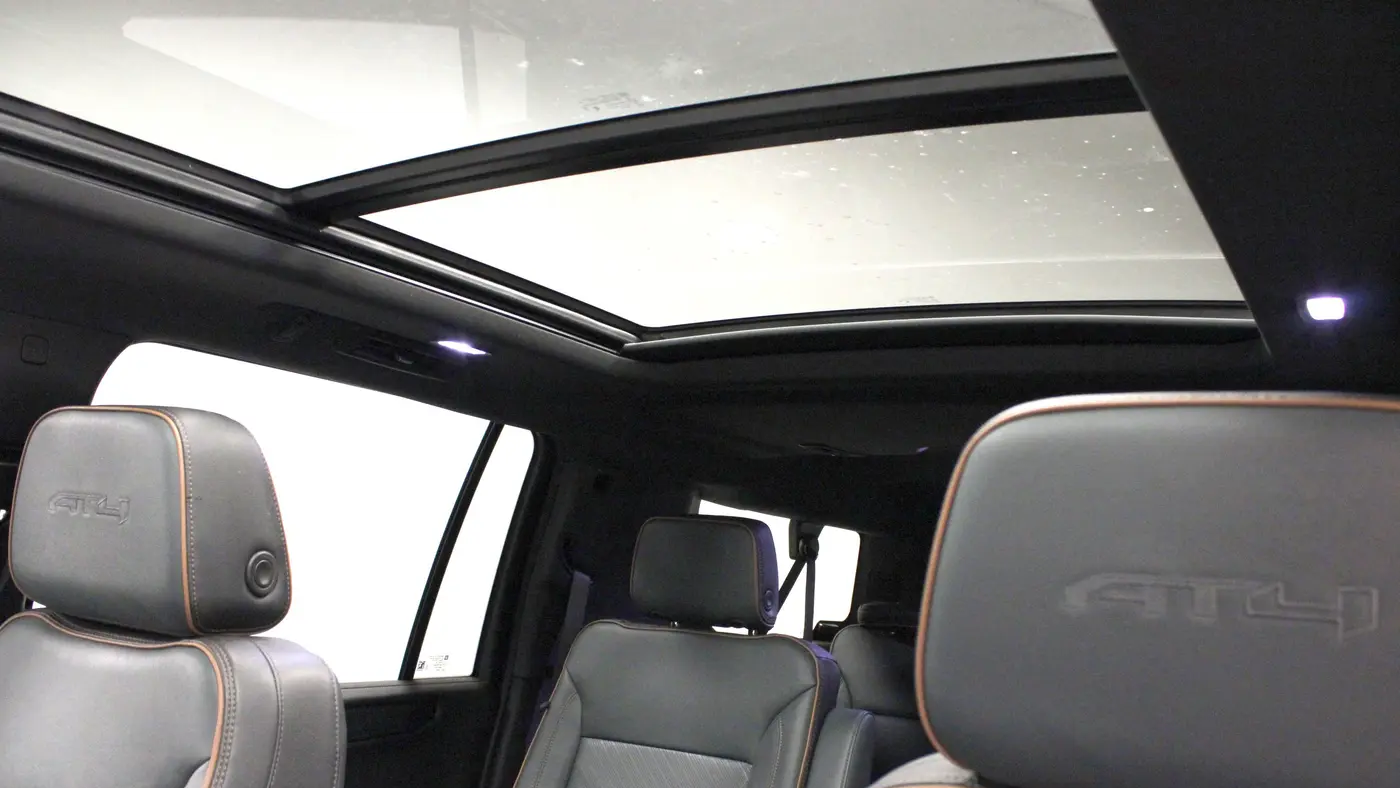 2025 GMC Yukon XL AT4