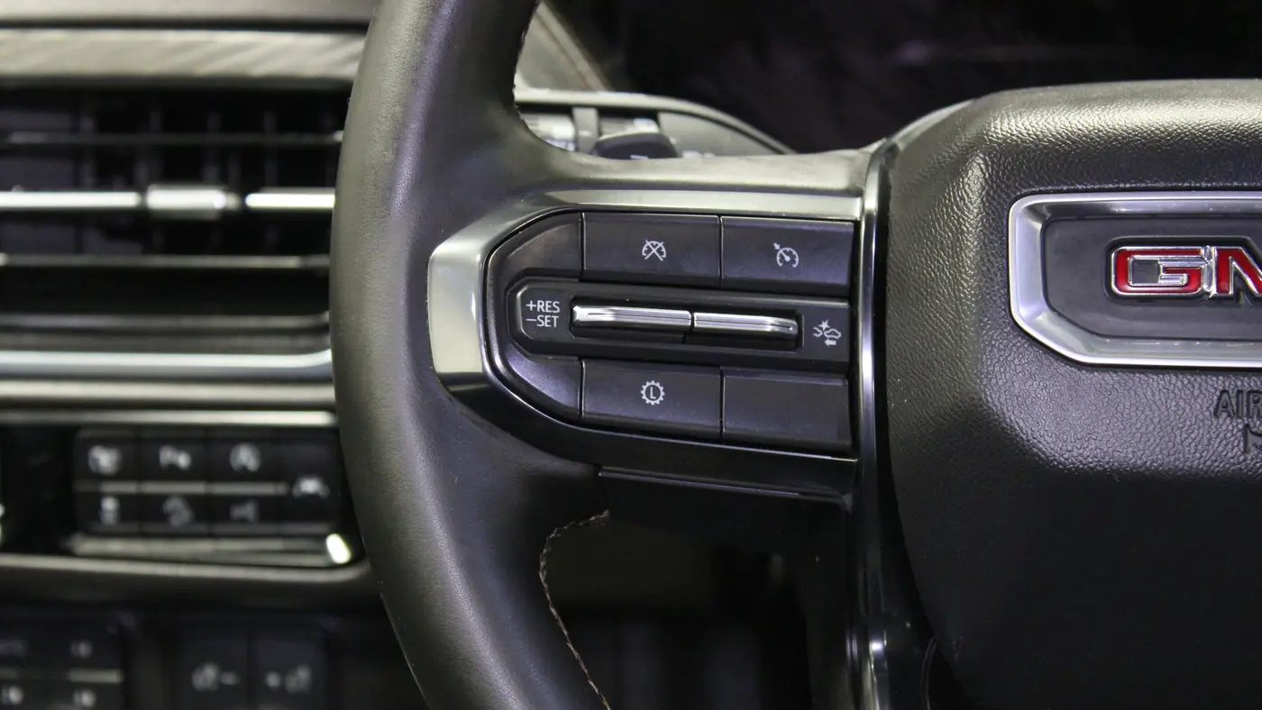 2025 GMC Yukon XL AT4