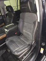 2015 Yukon XL Thumbnail 11