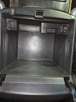 2015 Yukon XL Thumbnail 18