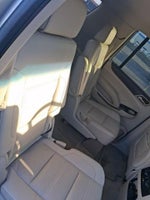 2015 Yukon XL Thumbnail 23