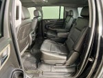 2015 Yukon XL Thumbnail 32