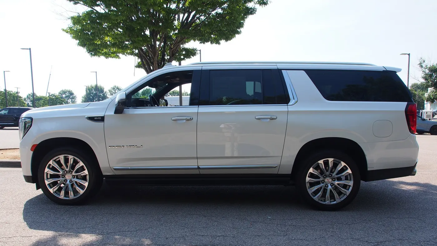 2022 GMC Yukon XL Denali