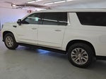 2023 Yukon XL Thumbnail 3