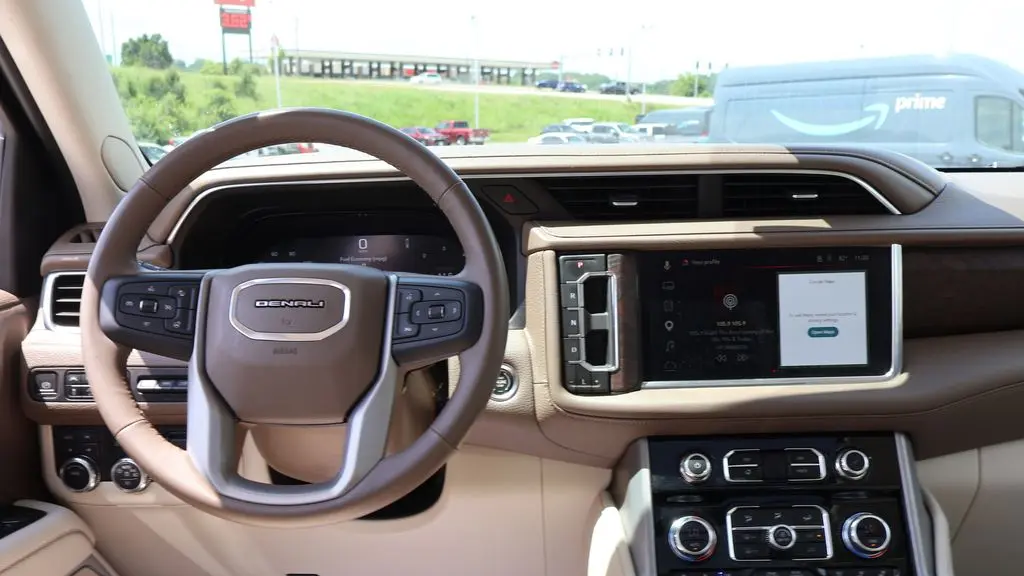 2023 GMC Yukon XL Denali