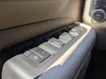 2023 Yukon XL Thumbnail 29