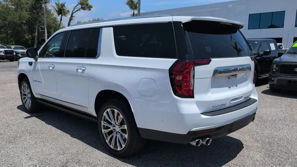 2023 GMC Yukon XL Denali