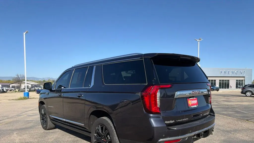 2023 GMC Yukon XL Denali