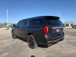 2023 Yukon XL Thumbnail 4