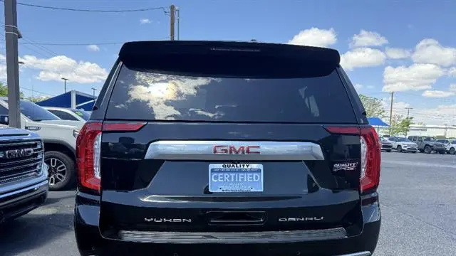 2023 GMC Yukon XL Denali