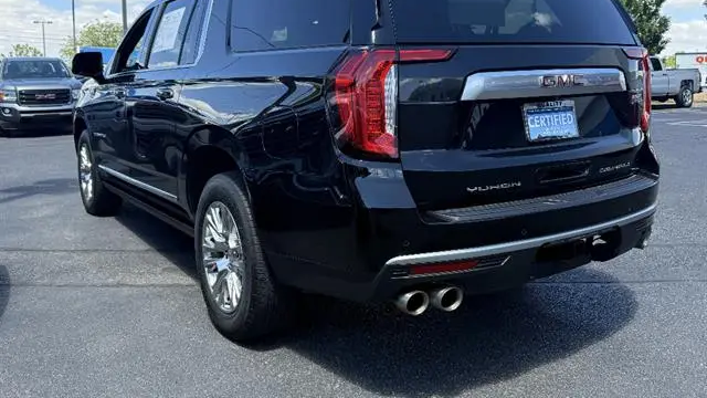2023 GMC Yukon XL Denali