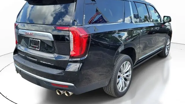 2022 GMC Yukon XL Denali