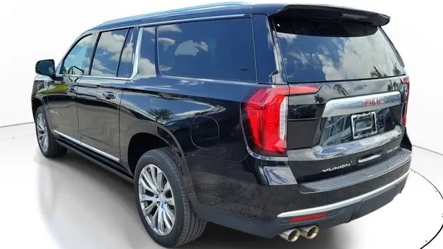 2022 GMC Yukon XL Denali