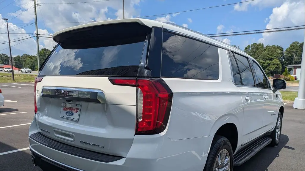 2022 GMC Yukon XL Denali