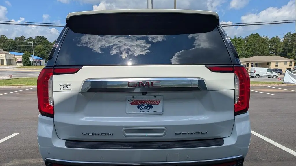 2022 GMC Yukon XL Denali