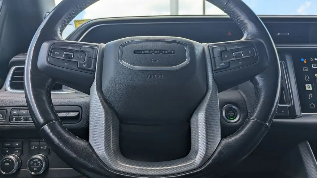 2022 GMC Yukon XL Denali