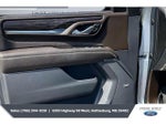 2022 Yukon XL Thumbnail 17