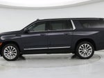 2023 Yukon XL Thumbnail 3