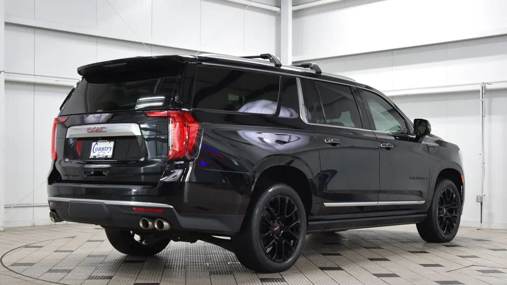 2023 GMC Yukon XL Denali