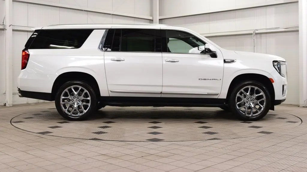 2024 GMC Yukon XL Denali