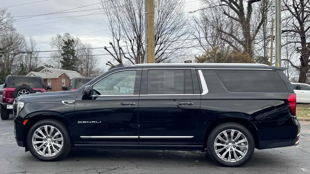 2023 GMC Yukon XL Denali