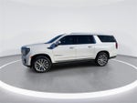 2023 Yukon XL Thumbnail 3