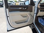 2022 Yukon XL Thumbnail 12