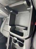 2023 Yukon XL Thumbnail 28