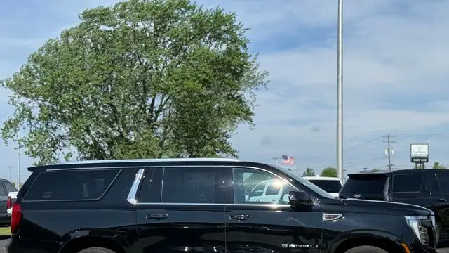 2025 GMC Yukon XL Denali