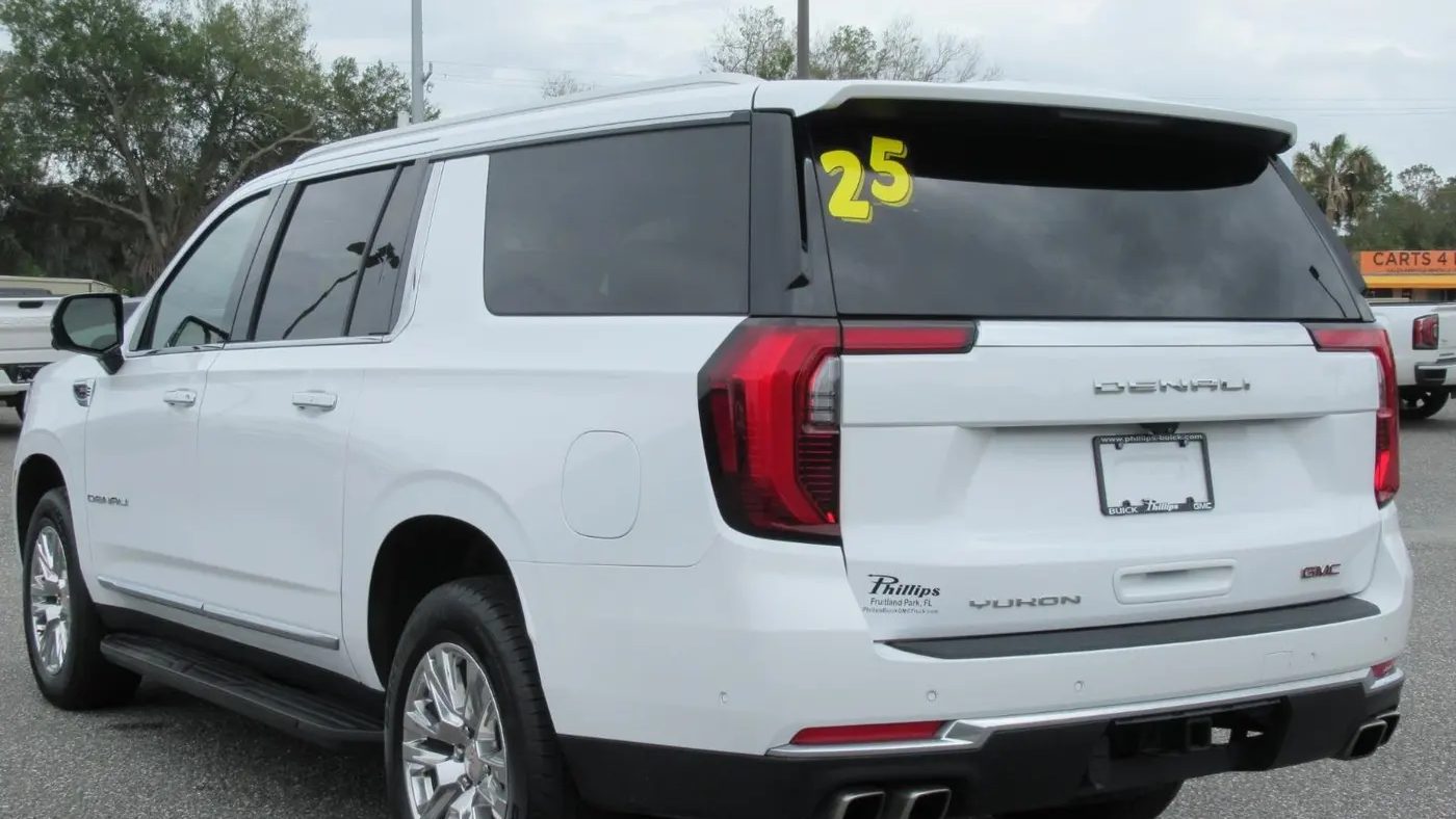 2025 GMC Yukon XL Denali