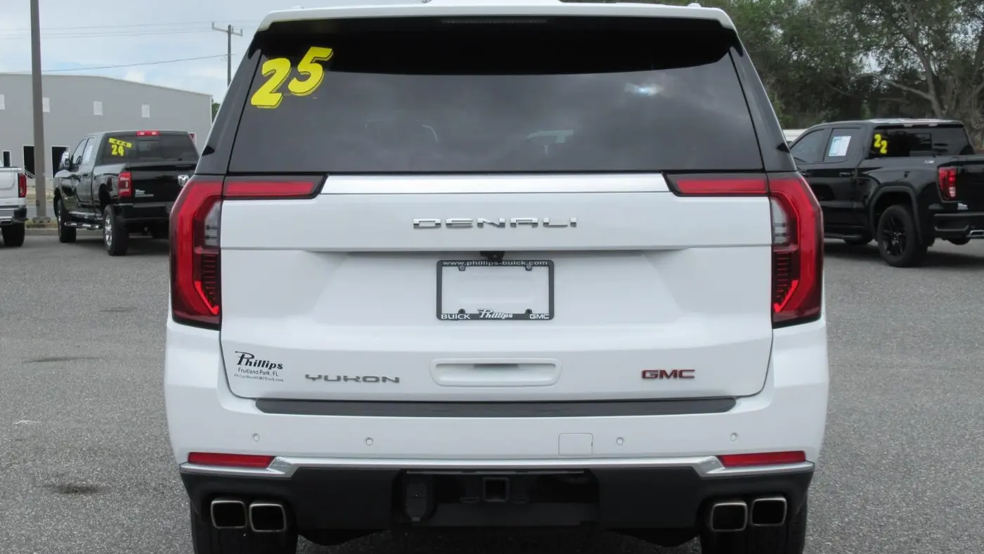 2025 GMC Yukon XL Denali