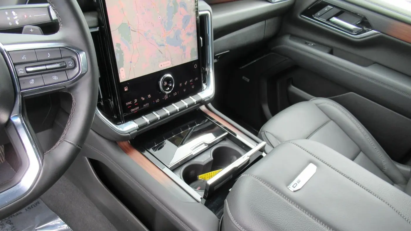 2025 GMC Yukon XL Denali