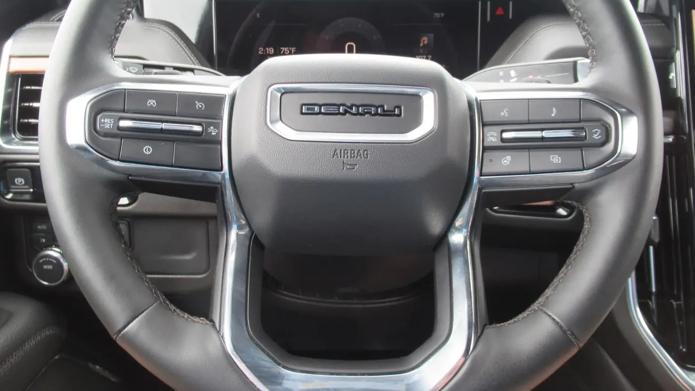2025 GMC Yukon XL Denali