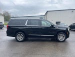 2025 Yukon XL Thumbnail 4
