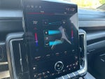 2025 Yukon XL Thumbnail 18